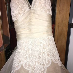 Unworn Wedding Dress. Cream and Pink. Gorgeous Size 12.